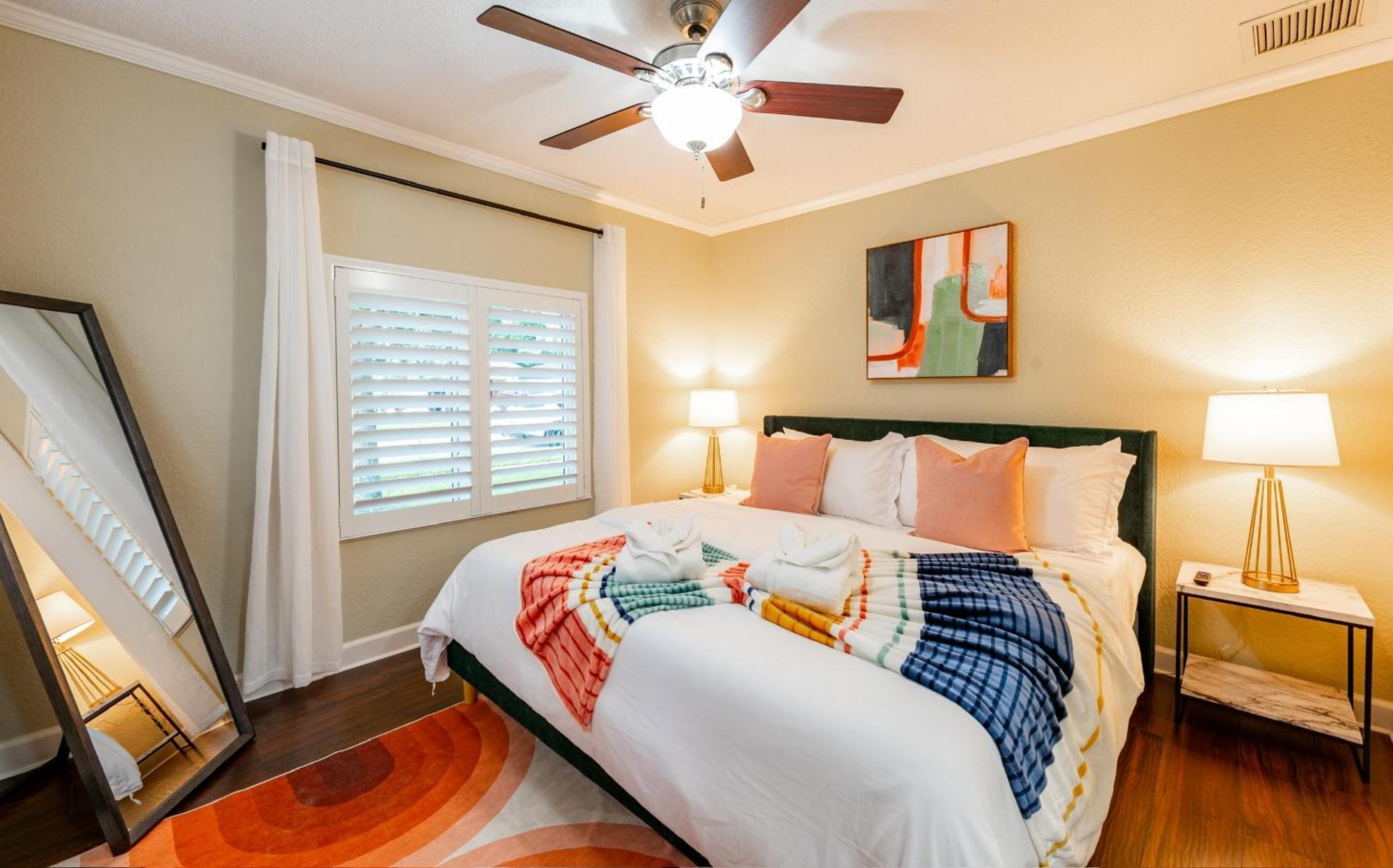 Colorful Home - Pool - Game Room - Basketball Court - Bbq & More Fort Lauderdale Exterior photo