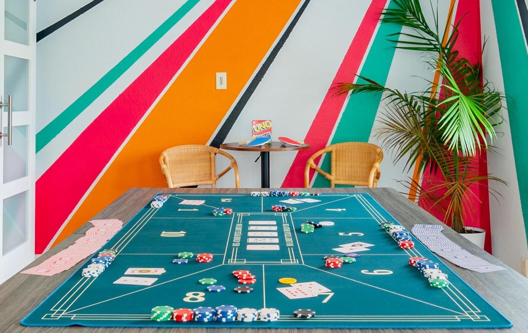 Colorful Home - Pool - Game Room - Basketball Court - Bbq & More Fort Lauderdale Exterior photo